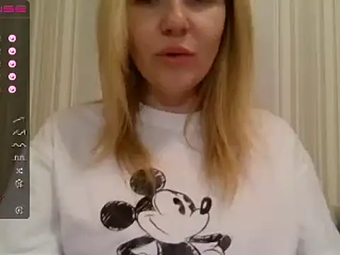 Snapshot of urbadkitty chatting on 23, 2, 2025 urbadkitty online show from 23, 2, 2025