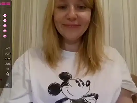 Snapshot of urbadkitty chatting on 22, 2, 2025 urbadkitty online show from 22, 2, 2025