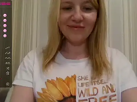 Snapshot of urbadkitty chatting on 15, 2, 2025 urbadkitty online show from 15, 2, 2025