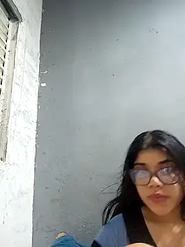 ariannazinha online show from 6, 11, 2025