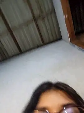 ariannazinha online show from 13, 12, 2025