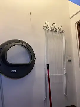 Snapshot of cara_mella chatting on 16, 12, 2024 cara mella online show from 16, 12, 2024