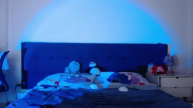 luna palmerau online show from 5, 11, 2025