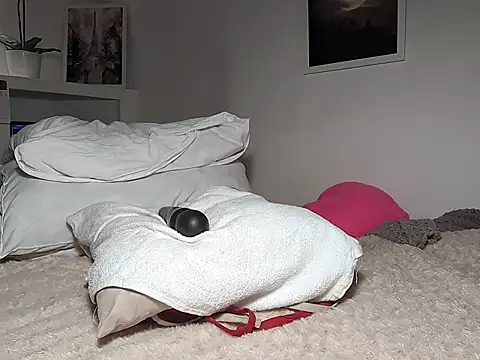 gymyagirlll online show from 18, 4, 2026