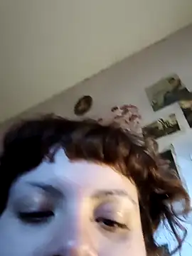 tiredcamgirI online show from 22, 9, 2025