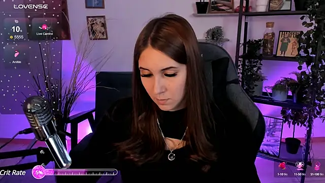 NellieMccaffrey online show from 30, 12, 2024