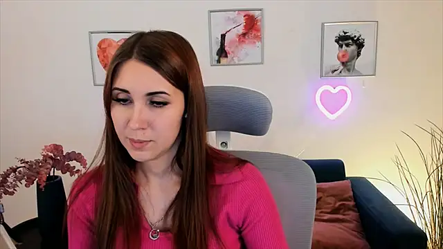 NellieMccaffrey online show from 22, 1, 2025