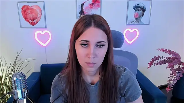 NellieMccaffrey online show from 22, 12, 2024
