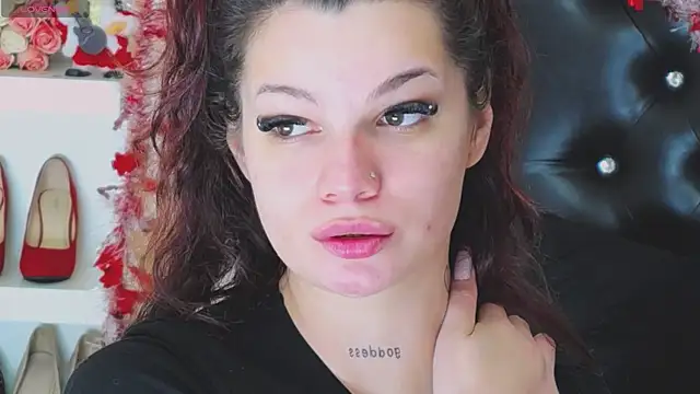 Allisonn223 online show from 18, 12, 2025