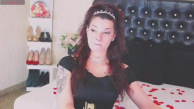 Allisonn223 online show from 14, 2, 2026