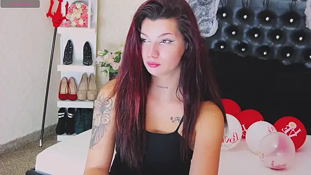 Allisonn223 online show from 2, 11, 2025