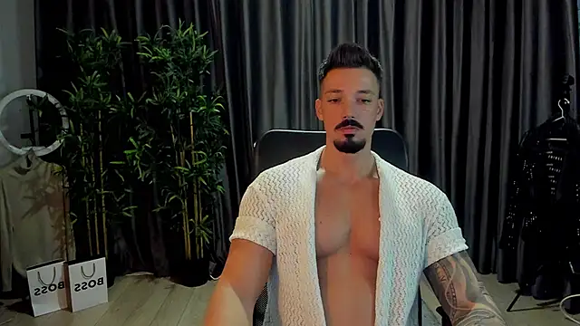 Snapshot of HaydenSpearss chatting on 8, 11, 2025 HaydenSpearss online show from 8, 11, 2025