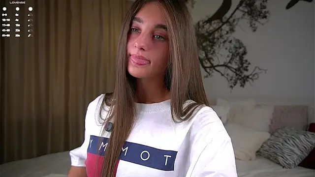 Snapshot of PiquingOgalala chatting on 10, 10, 2025 PiquingOgalala online show from 10, 10, 2025