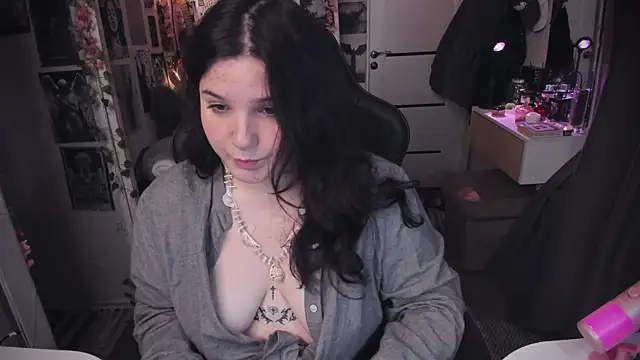 Snapshot of Diasporaaa chatting on 29, 10, 2025 Diasporaaa online show from 29, 10, 2025