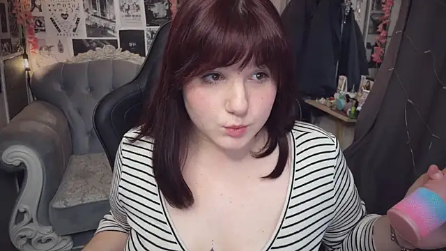 Snapshot of Diasporaaa chatting on 3, 2, 2025 Diasporaaa online show from 3, 2, 2025