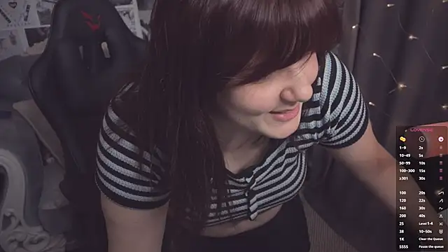 Snapshot of Diasporaaa chatting on 7, 1, 2025 Diasporaaa online show from 7, 1, 2025