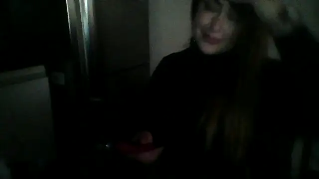 Snapshot of Sarahmonesexy chatting on 8, 9, 2025 Sarahmonesexy online show from 8, 9, 2025