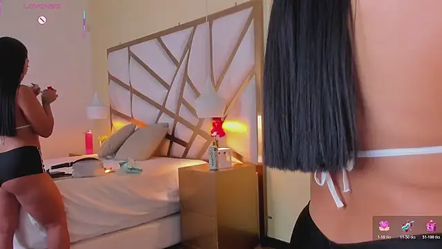 CarolineMaldonado online show from 3, 2, 2026