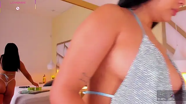 CarolineMaldonado online show from 9, 10, 2025