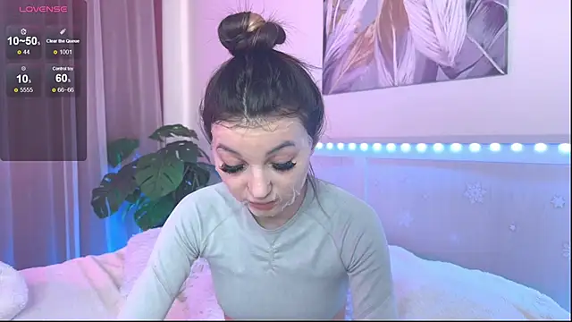 Snapshot of Veronica_leal chatting on 26, 4, 2026 Veronica leal online show from 26, 4, 2026