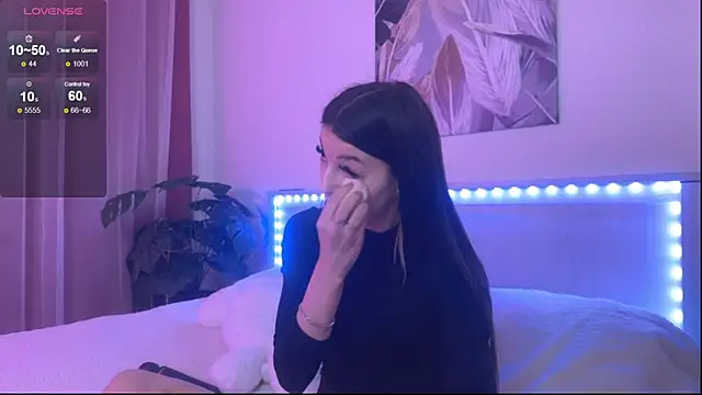 Veronica leal online show from 6, 11, 2025