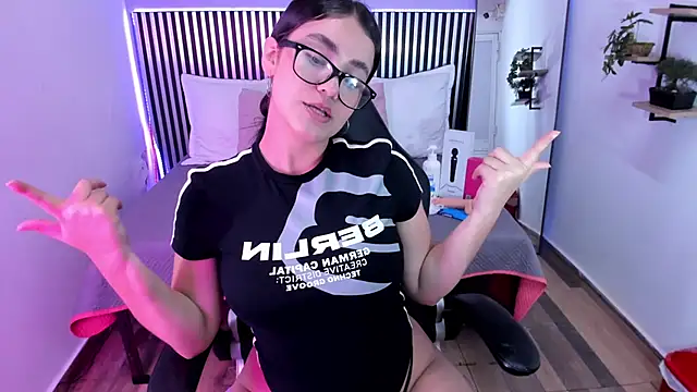 Hanah Greey online show from 11, 6, 2026