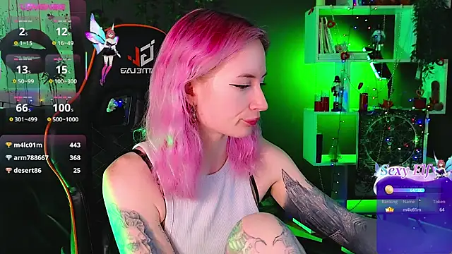 Snapshot of _HelenCarter chatting on 28, 2, 2025 HelenCarter online show from 28, 2, 2025