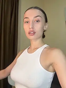 Polli Kiss online show from 2, 10, 2025