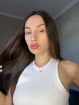 Polli Kiss online show from 25, 10, 2025