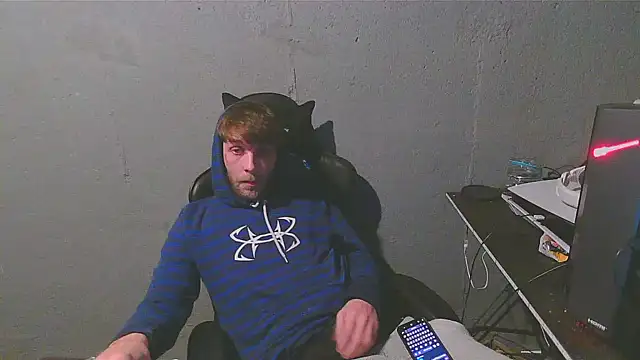 Snapshot of Superoz77 chatting on 11, 1, 2025 Superoz77 online show from 11, 1, 2025