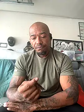 Snapshot of athephenomenal1 chatting on 9, 10, 2025 athephenomenal1 online show from 9, 10, 2025