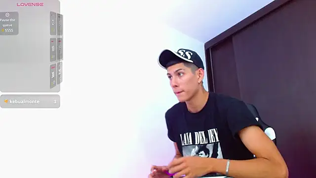 Snapshot of Valerio_20 chatting on 17, 2, 2025 Valerio 20 online show from 17, 2, 2025