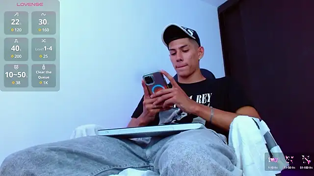 Snapshot of Valerio_20 chatting on 10, 3, 2025 Valerio 20 online show from 10, 3, 2025