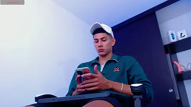 Snapshot of Valerio_20 chatting on 12, 2, 2025 Valerio 20 online show from 12, 2, 2025