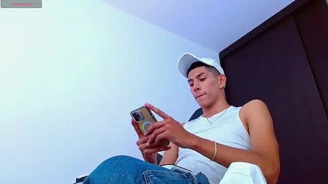 Snapshot of Valerio_20 chatting on 20, 3, 2025 Valerio 20 online show from 20, 3, 2025