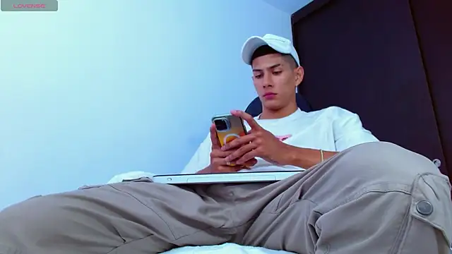 Snapshot of Valerio_20 chatting on 18, 3, 2025 Valerio 20 online show from 18, 3, 2025