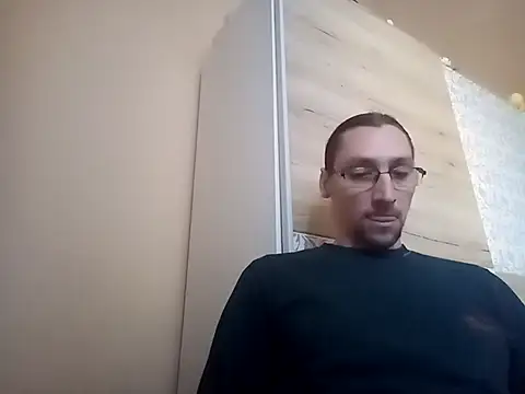Snapshot of 8Arch9 chatting on 10, 2, 2025 8Arch9 online show from 10, 2, 2025