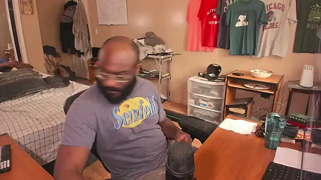 MrChuckDailyXXX online show from 8, 10, 2025