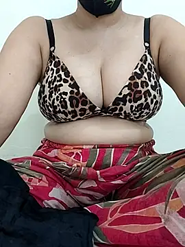 Snapshot of Prity-1 chatting on 1, 11, 2025 Prity-1 online show from 1, 11, 2025