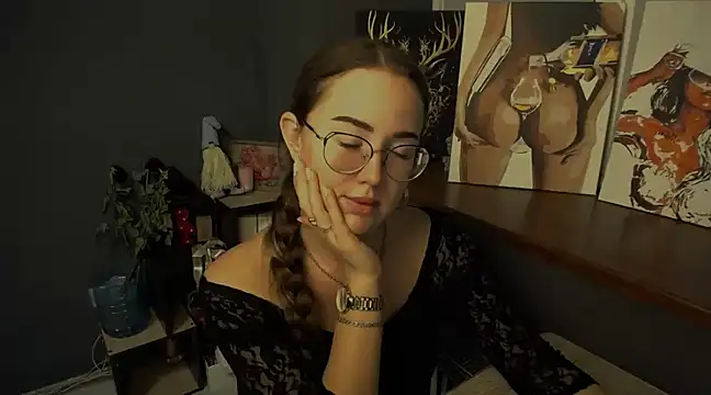 Snapshot of luxie_milady chatting on 7, 3, 2025 luxie milady online show from 7, 3, 2025