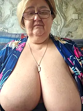 Awn290668 online show from 6, 11, 2025