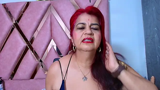 Snapshot of RoxetteMature chatting on 13, 7, 2026 RoxetteMature online show from 13, 7, 2026