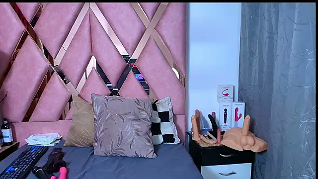 Snapshot of RoxetteMature chatting on 1, 7, 2026 RoxetteMature online show from 1, 7, 2026