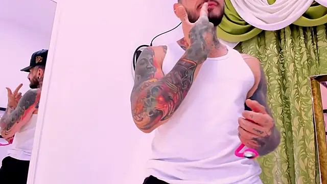 dilan scootk  online show from 29, 11, 2025