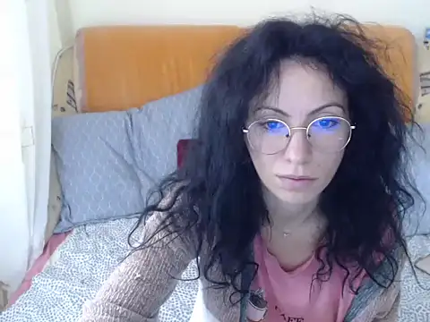 Emmatoo online show from 31, 10, 2025