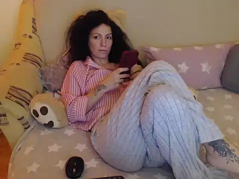 Emmatoo online show from 5, 2, 2026