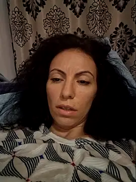 Emmatoo online show from 4, 4, 2026