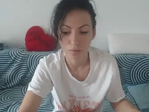 Snapshot of Emmatoo chatting on 2, 6, 2026 Emmatoo online show from 2, 6, 2026
