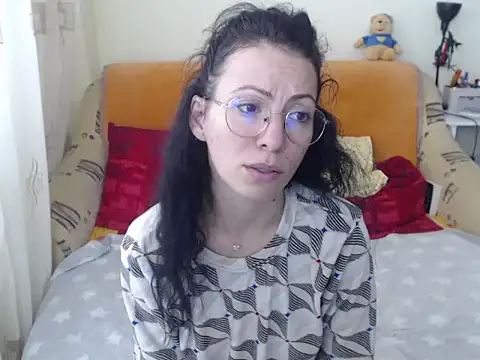 Emmatoo online show from 21, 11, 2025