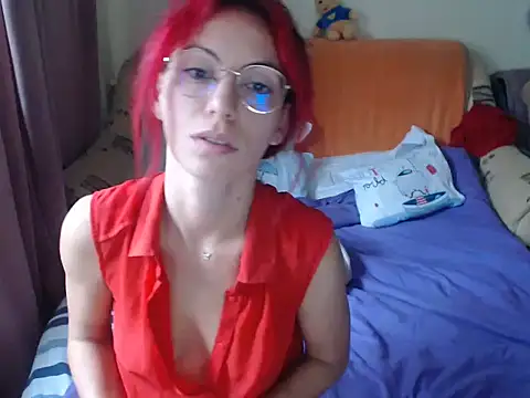Emmatoo online show from 15, 9, 2025